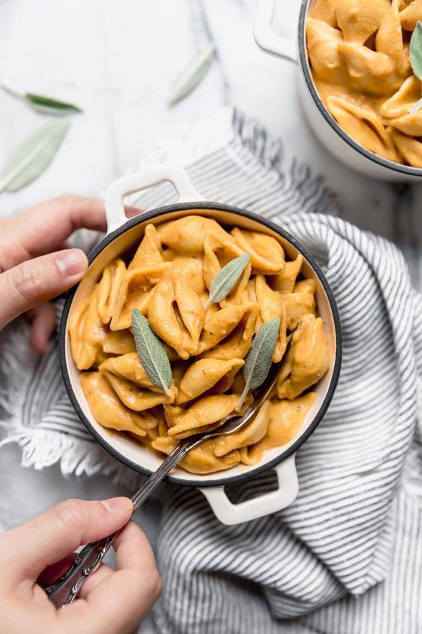 Vegan Pumpkin Mac and Cheese