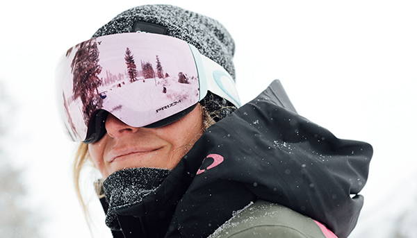 gold ski goggles PROTÉGÉ goggle – Goldbergh The Heisler Geared Locomotive Color:Holographic Black On long days on Industrial