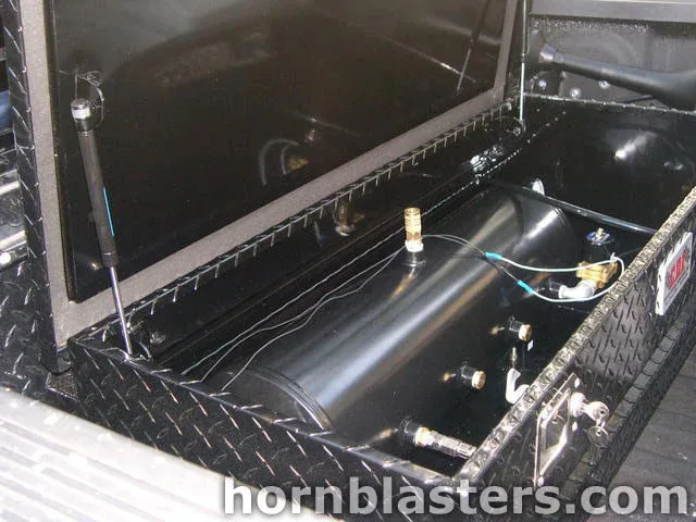 Shaun's 2005 Ford F150 Train Horn Install