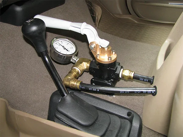 Ken's 2004 Ford F350 Super Duty Crew Cab Train Horn Install