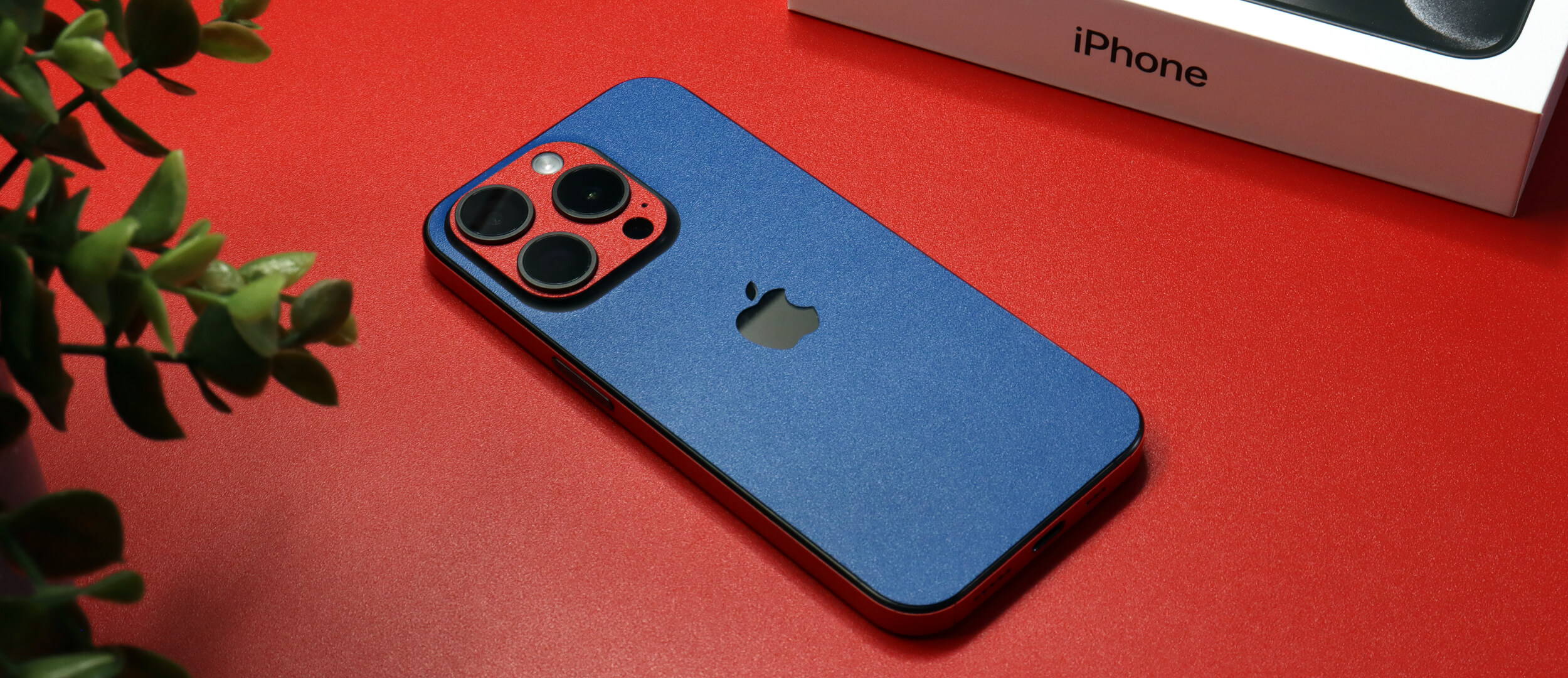 iPhone 15 Pro Max Textured matt royal blue skins