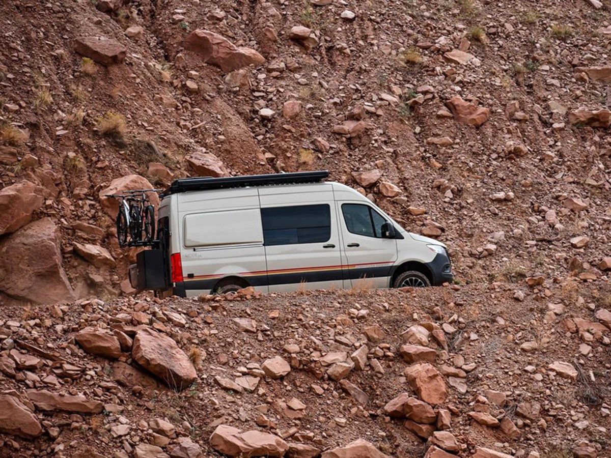 NomadLink Upfitters van build