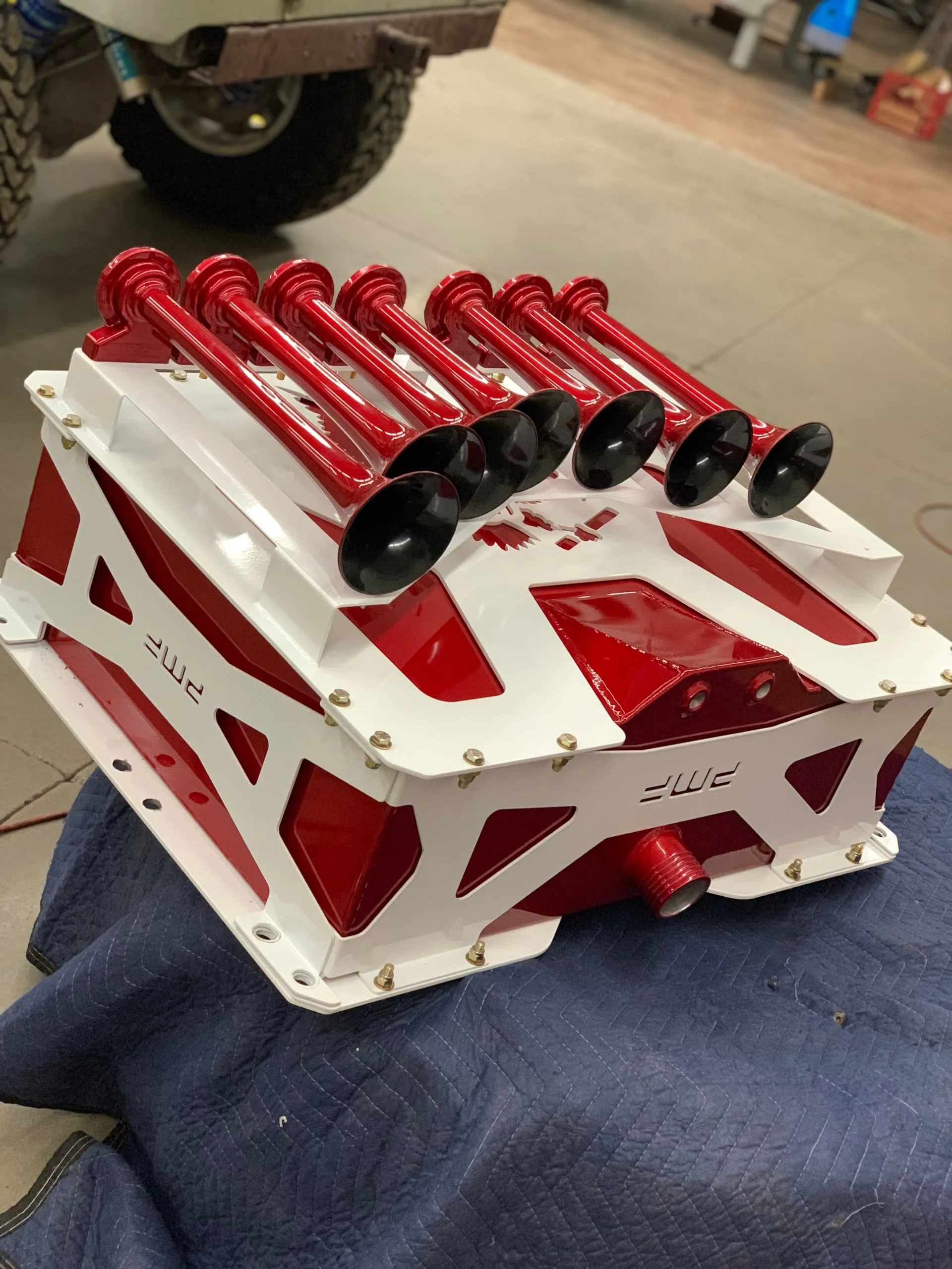 Daniel's 2015 Ford F350 completed Conductor's Special Train Horn Kit install photo 5