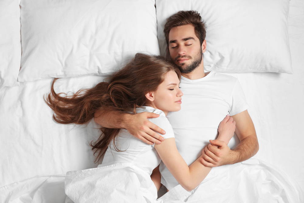 Young Couple sleeping in bed|How to get better quality sleep