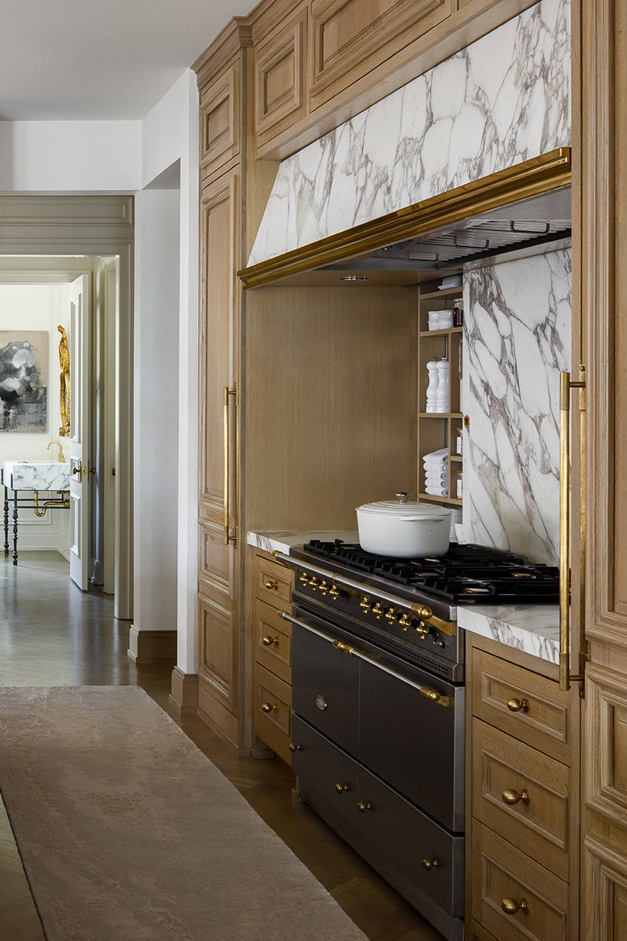 Choosing Cabinet Hardware_McCroskey Interiors