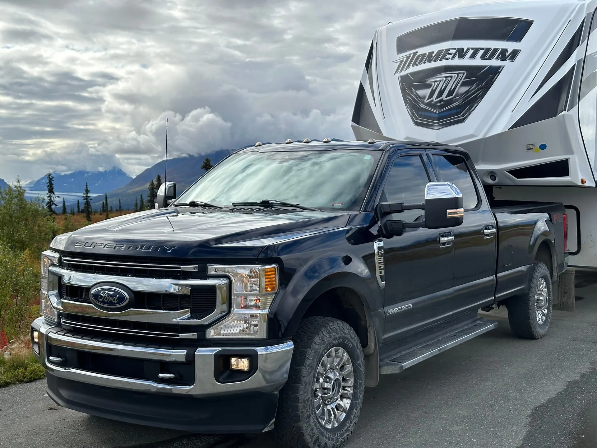Flatlaw 3-Liter Train Horn Kit installed on a 2021 Ford F350