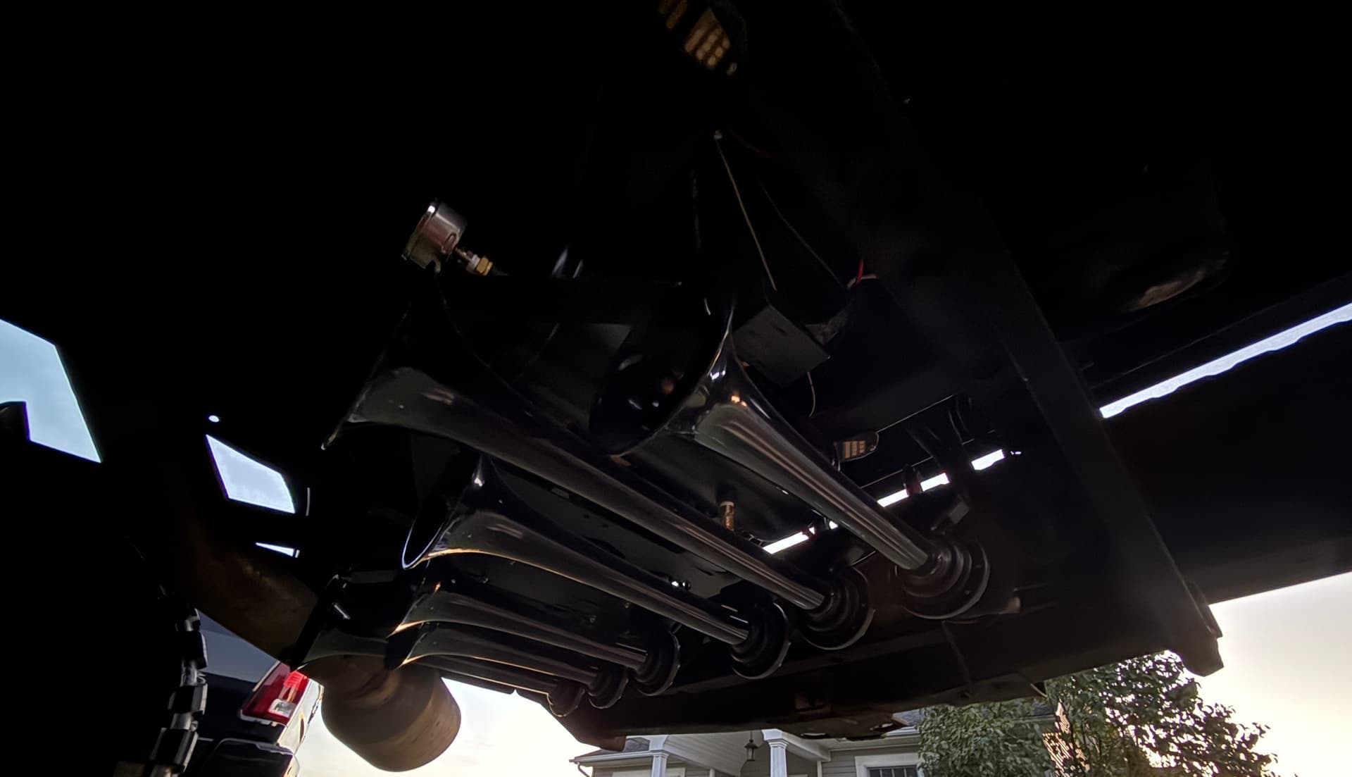 2006 Ford F250 with Conductor’s Special 2HB Spare Tire Delete Kit and S6 upgrade installed