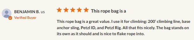Rating and review of a dog bag, highlighting its quality and functionality.
