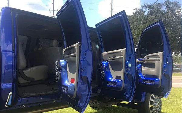 HornBlasters Custom Six-Door 2006 Ford F650 Show Truck