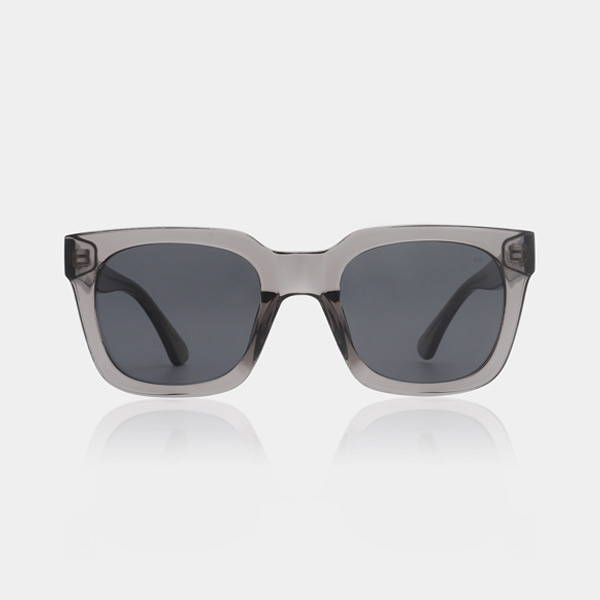 A product image of the A.Kjaerbede Nancy sunglasses in Grey Transparent.