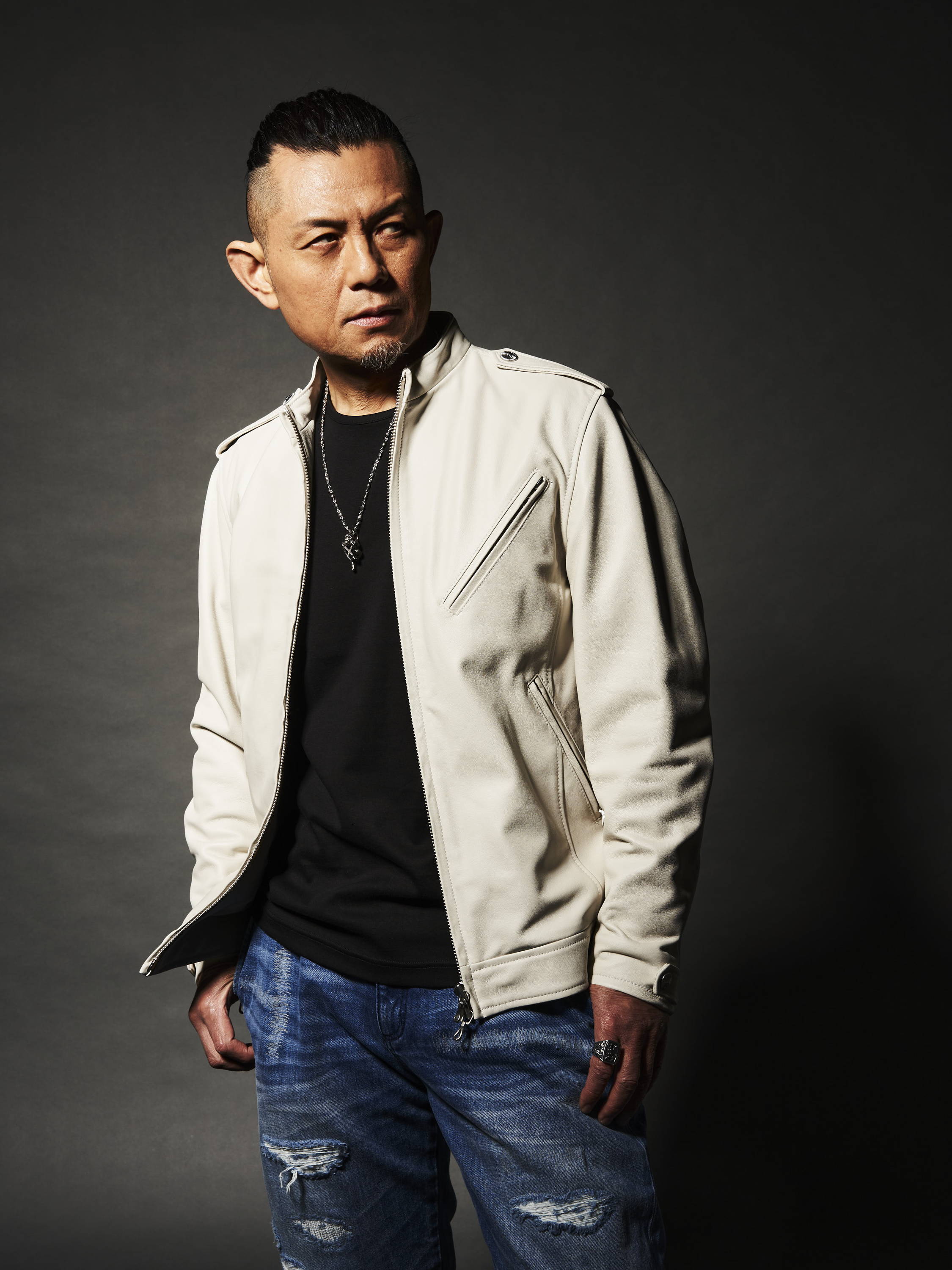 的場浩司 「漆黒の太陽」コレクション 第5章 - 回帰-|GARNIER 的場浩司 「漆黒の太陽」コレクション 第5章 - 回帰-|GARNIER