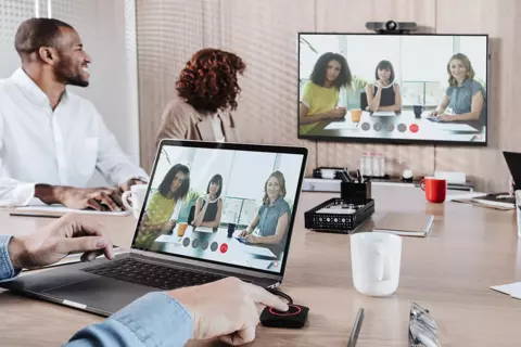 Wireless conferencing | Barco