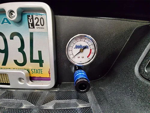 VIAIR pressure gauge 145 psi blue quick-connect coupler rear bumper Arizona plate Jeremy's Tacoma 544K gallery photo 4