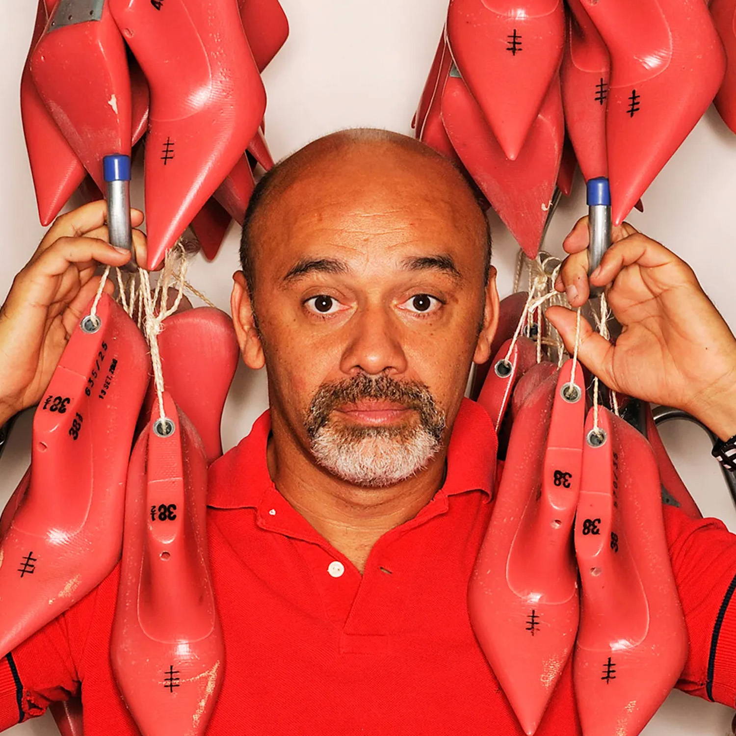 The secret behind the red soles of Christian Louboutin – Loop Generation