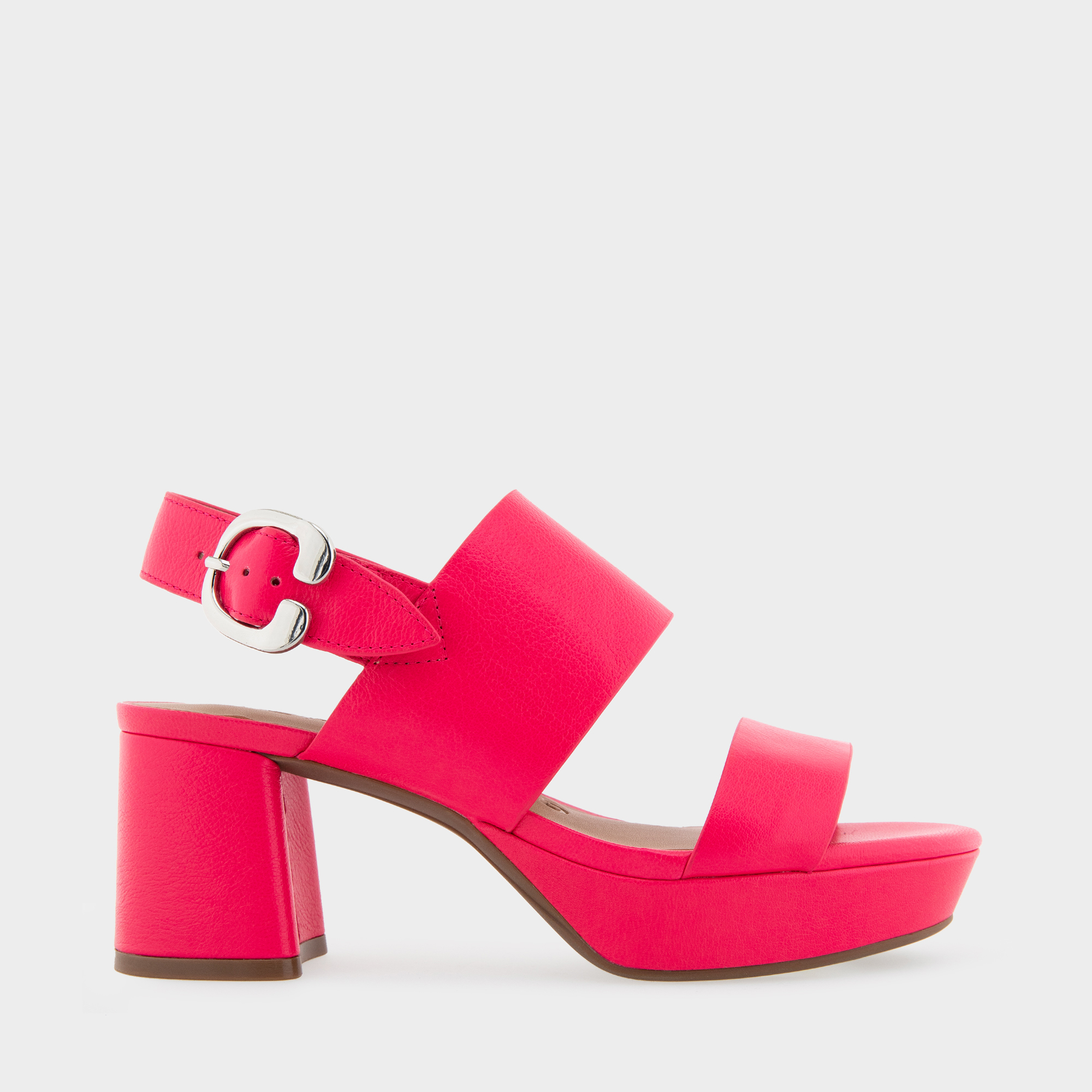 Camera Sandal in Virtual Pink Leather