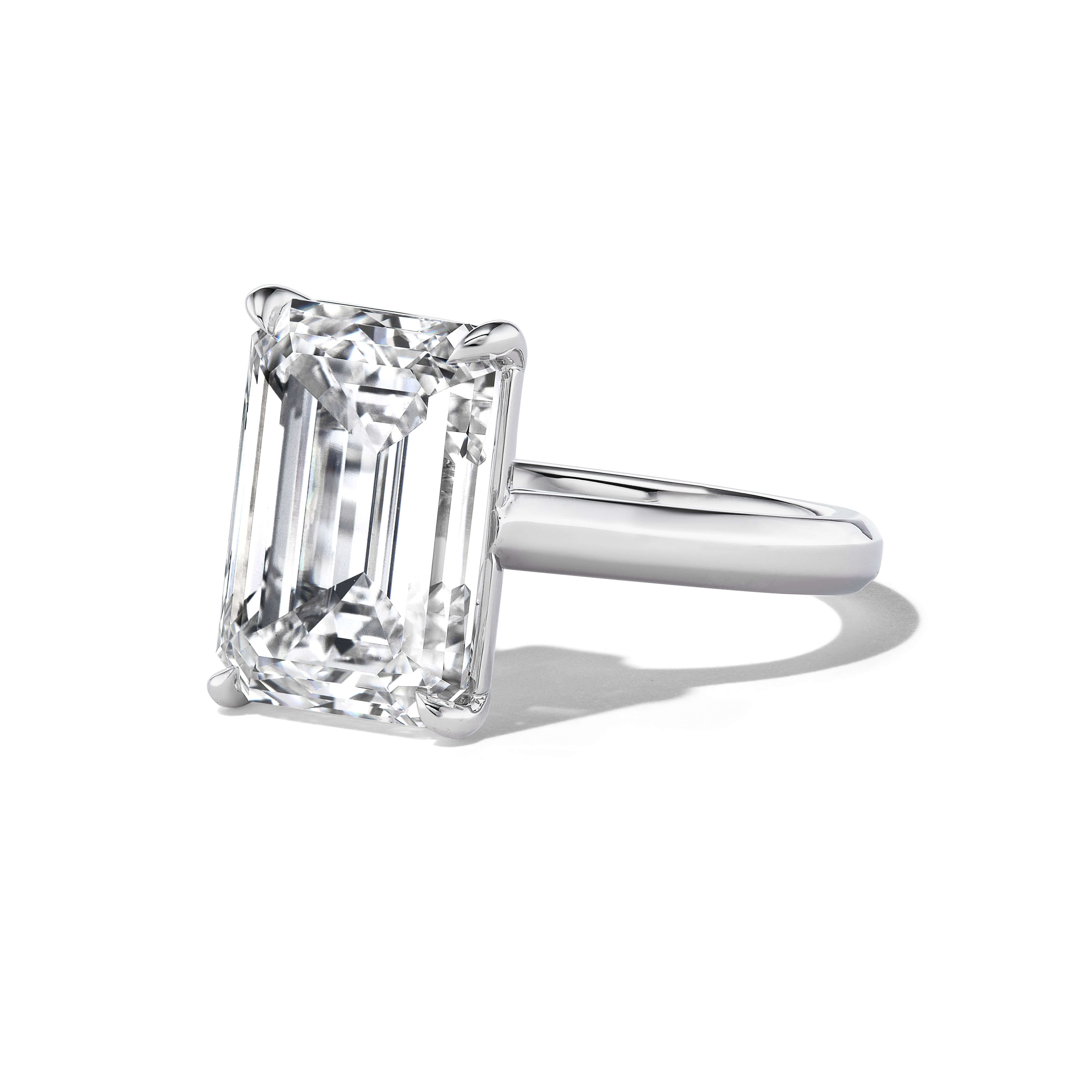 emerald-cut-diamond-engagement-ring