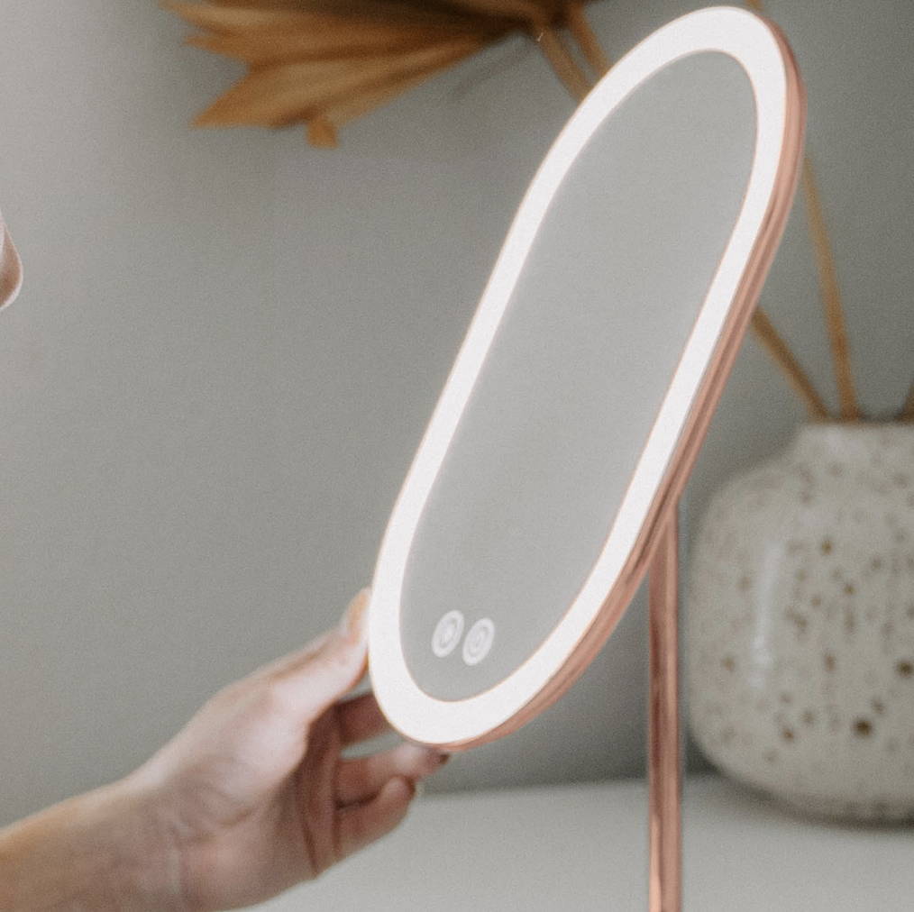 lighted makeup mirrors key features and benefits - customizable lighting