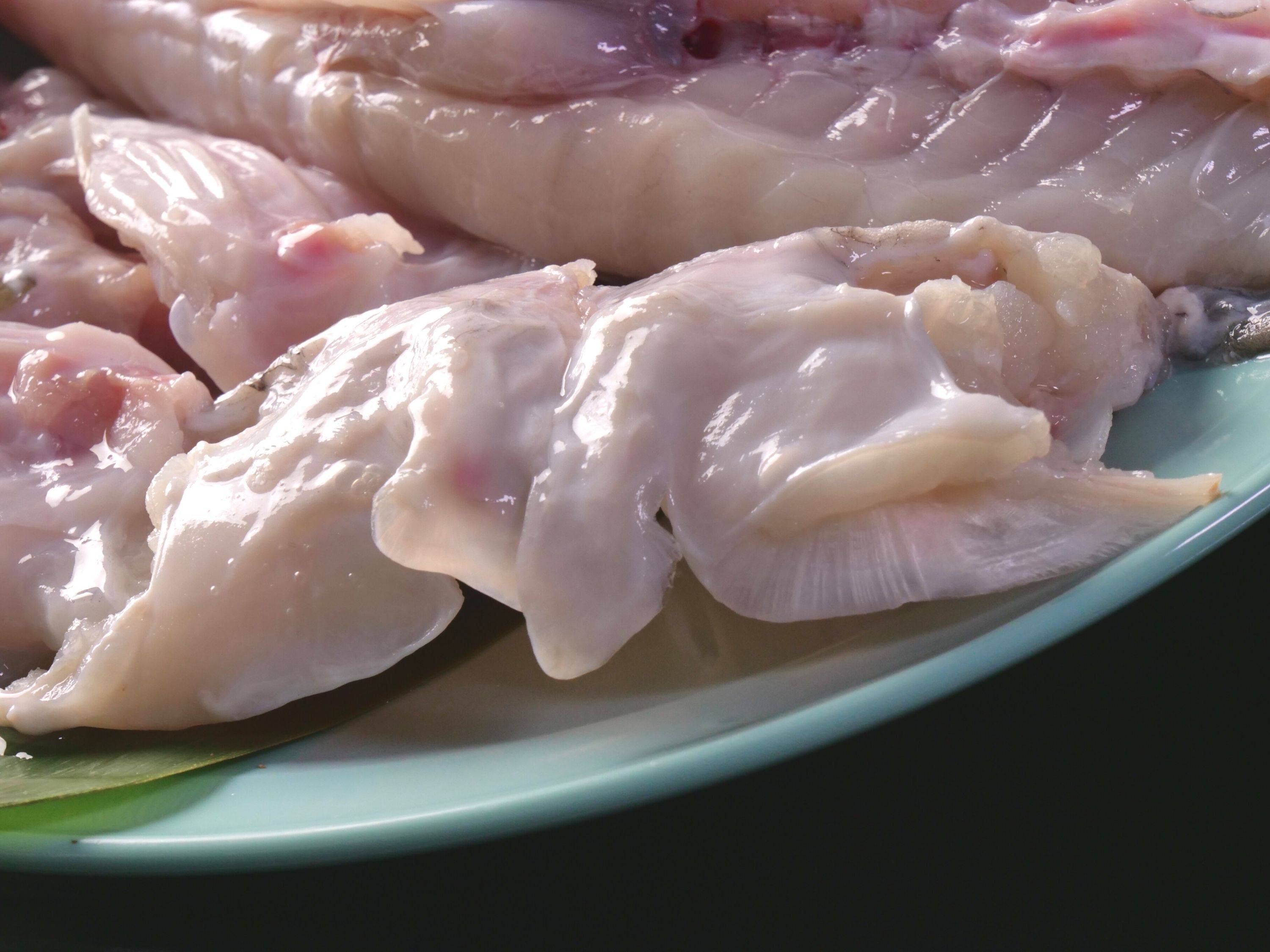 ふぐみがき 身欠き セット のご紹介 ふぐ刺しのお取り寄せ ギフト 贈答に 下関の吉田水産 Iwauo お祝いに美しいお刺身アートを Iwauo By 吉田水産